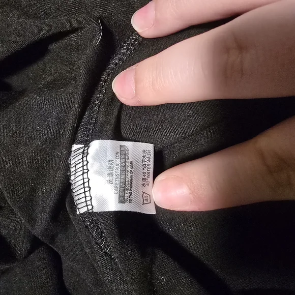 Elegant Black Lace Top - Picture 4 of 5